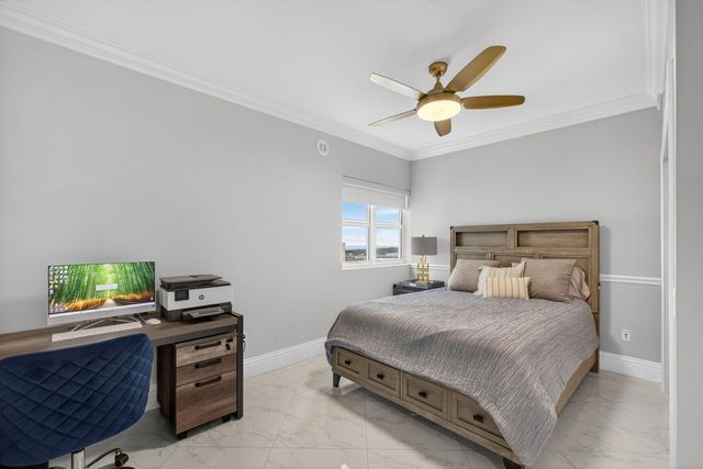 2650 Lake Shore 2303, Riviera Beach, FL 33404