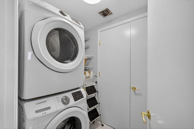 2650 Lake Shore 2303, Riviera Beach, FL 33404