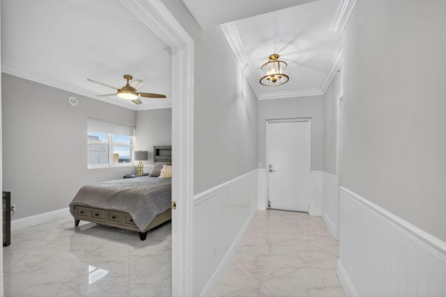 2650 Lake Shore 2303, Riviera Beach, FL 33404