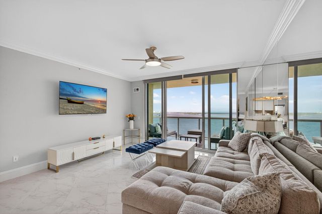 2650 Lake Shore 2303, Riviera Beach, FL 33404