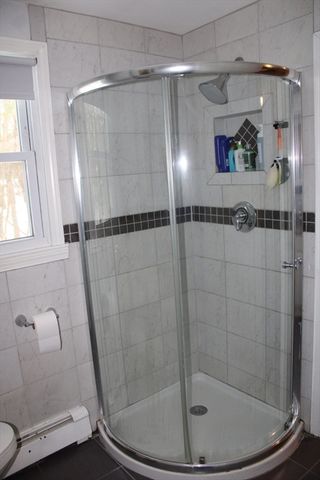 18 Knollwood Rd, Tewksbury, MA 01876