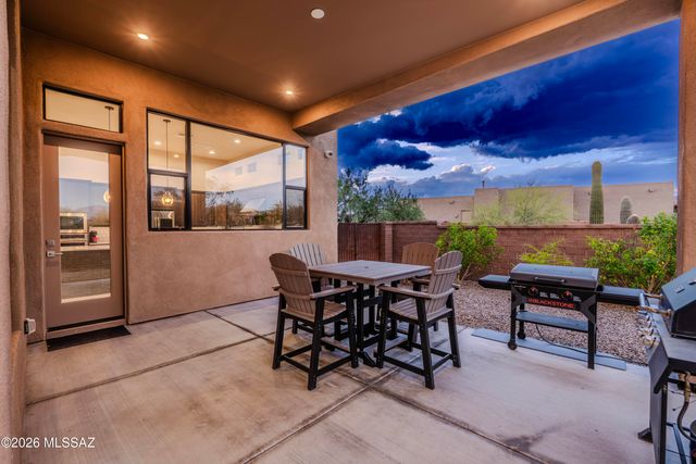 12420 N Carpas Wash Drive, Marana, AZ 85658