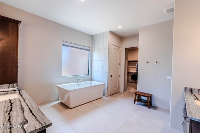 12420 N Carpas Wash Drive, Marana, AZ 85658