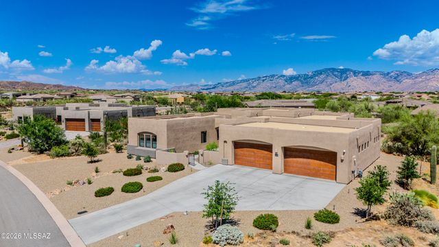 12420 N Carpas Wash Drive, Marana, AZ 85658