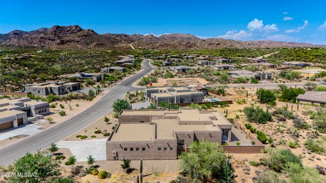 12420 N Carpas Wash Drive, Marana, AZ 85658