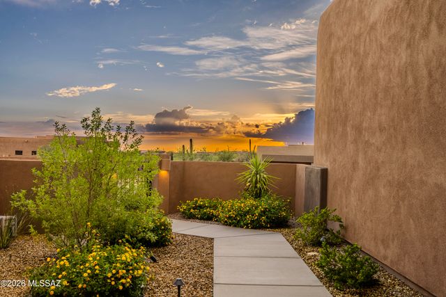 12420 N Carpas Wash Drive, Marana, AZ 85658