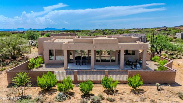 12420 N Carpas Wash Drive, Marana, AZ 85658
