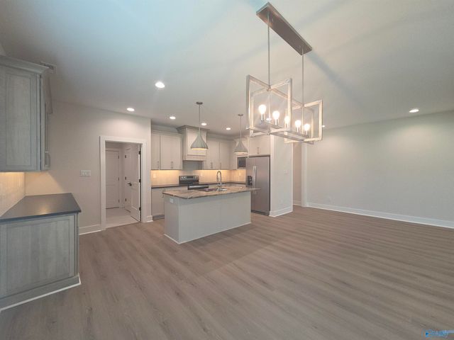 2909 9th Avenue, Huntsville, AL 35805