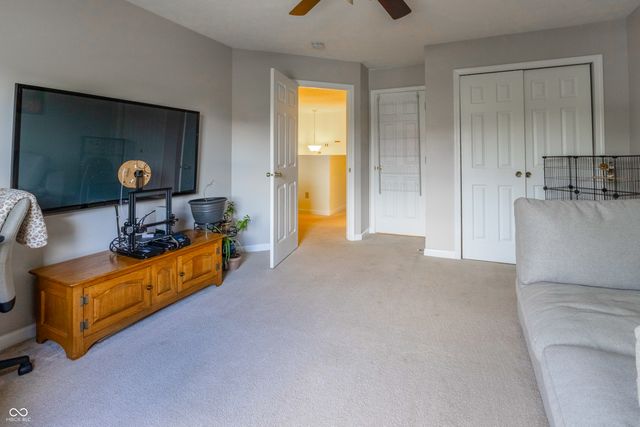 1024 S Montgomery Drive, Greenwood, IN 46143