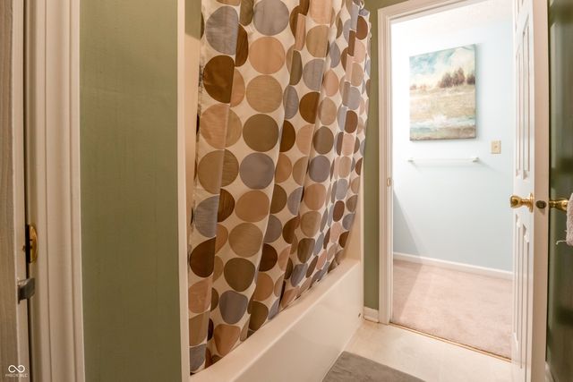 1024 S Montgomery Drive, Greenwood, IN 46143