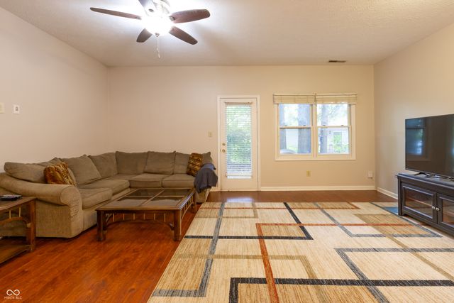 1024 S Montgomery Drive, Greenwood, IN 46143