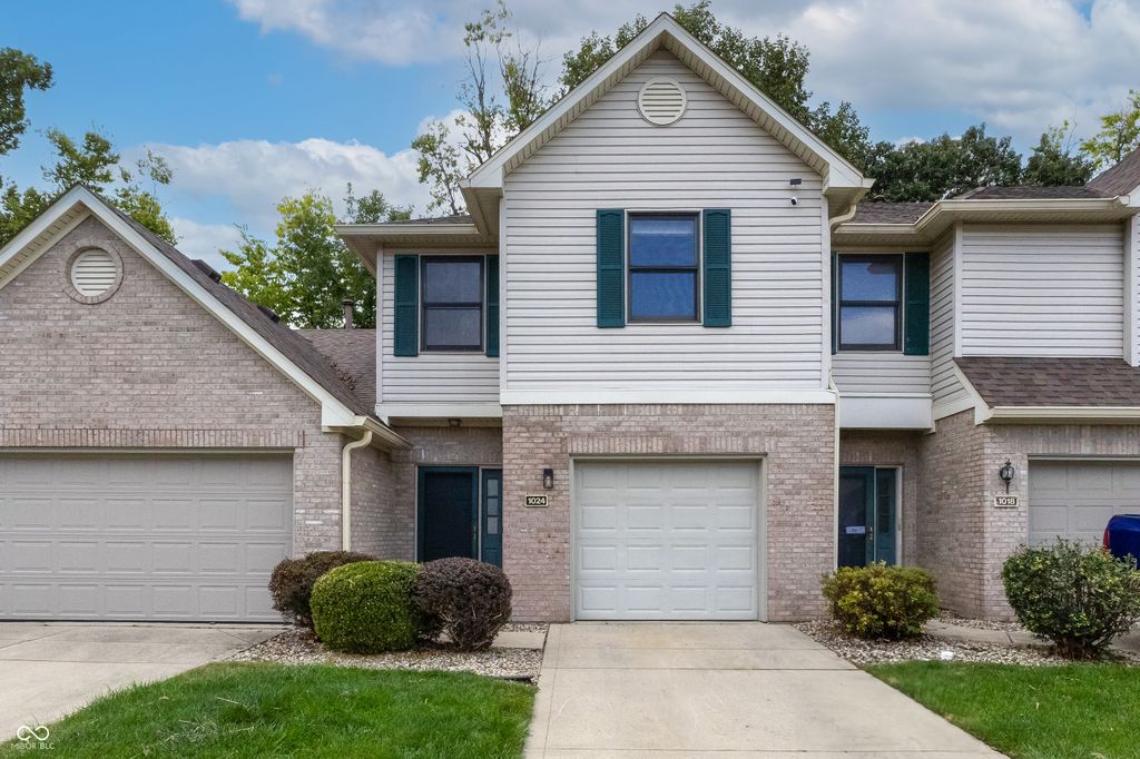 1024 S Montgomery Drive, Greenwood, IN 46143