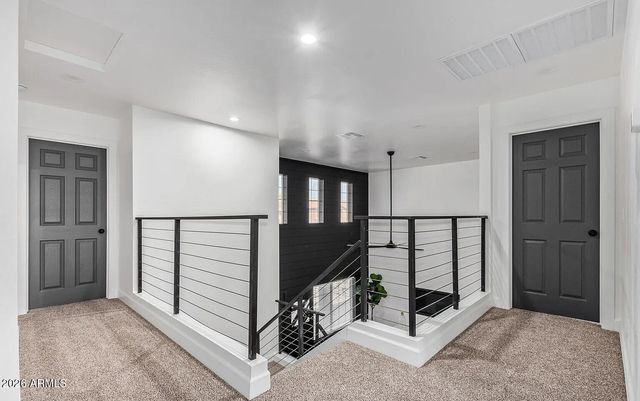 4233 E RAVEN Road, Phoenix, AZ 85044