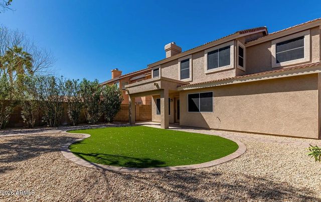 4233 E RAVEN Road, Phoenix, AZ 85044