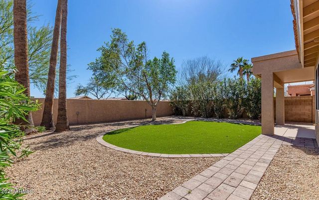4233 E RAVEN Road, Phoenix, AZ 85044