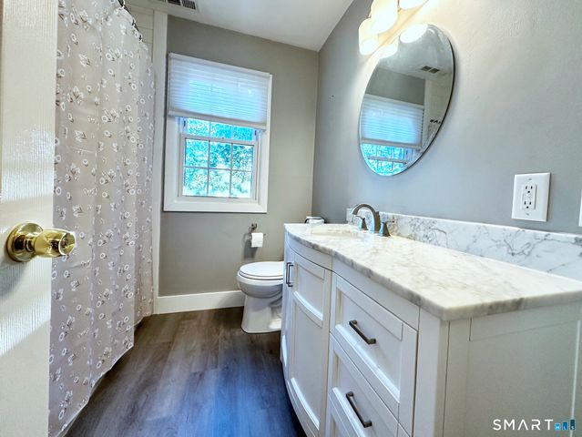 153 Penn Common 153, Milford, CT 06460