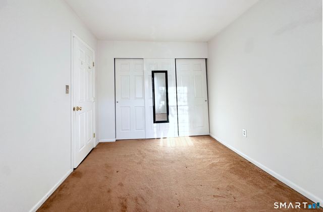 153 Penn Common 153, Milford, CT 06460