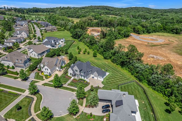 7108 Mason Grove Ct, College Grove, TN 37046