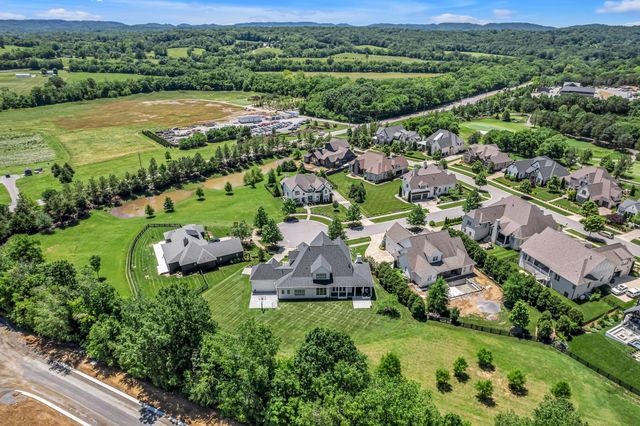 7108 Mason Grove Ct, College Grove, TN 37046