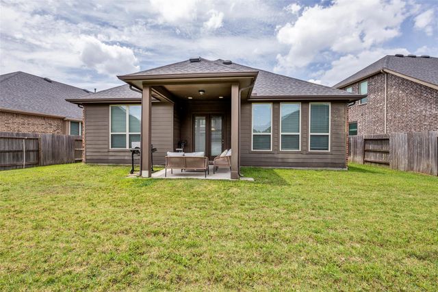 10082 Black Maple Drive, Conroe, TX 77385