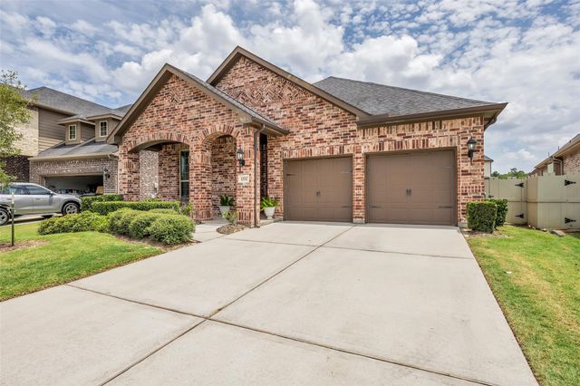 10082 Black Maple Drive, Conroe, TX 77385