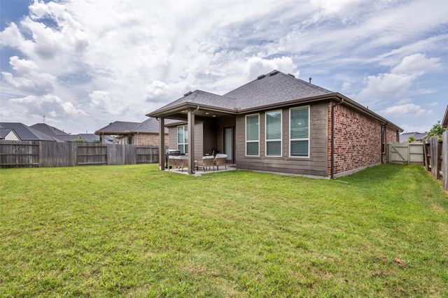 10082 Black Maple Drive, Conroe, TX 77385