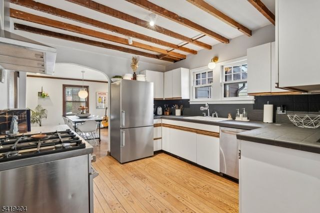 9 Dogwood Rd, West Orange Twp., NJ 07052