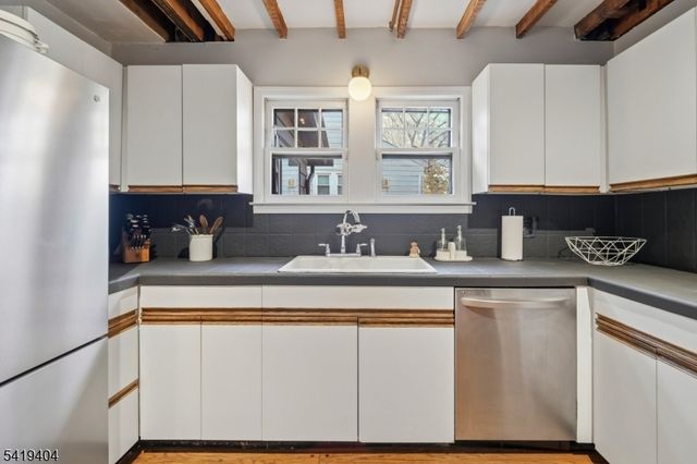 9 Dogwood Rd, West Orange Twp., NJ 07052