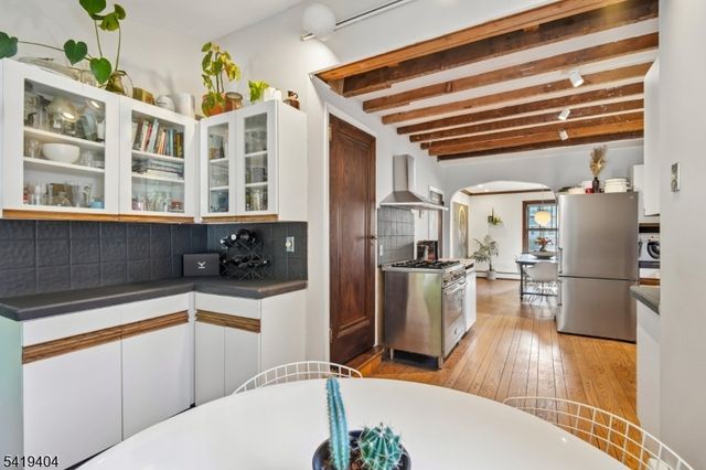 9 Dogwood Rd, West Orange Twp., NJ 07052