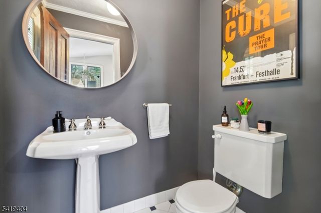 9 Dogwood Rd, West Orange Twp., NJ 07052