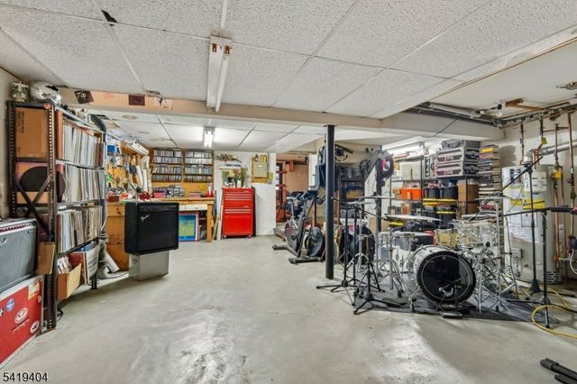 9 Dogwood Rd, West Orange Twp., NJ 07052