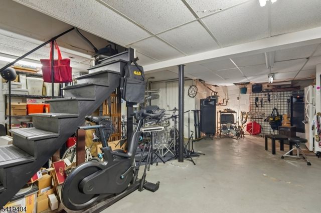 9 Dogwood Rd, West Orange Twp., NJ 07052