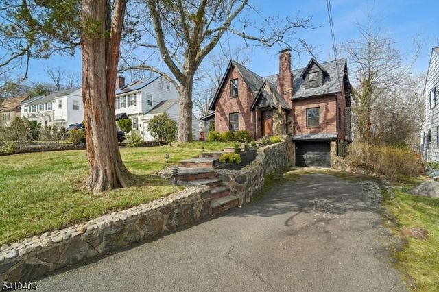 9 Dogwood Rd, West Orange Twp., NJ 07052