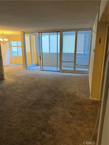 5339 Newcastle Avenue 103, Encino, CA 91316