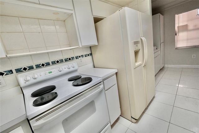 4718 CHRISTA COURT 317, Tampa, FL 33614