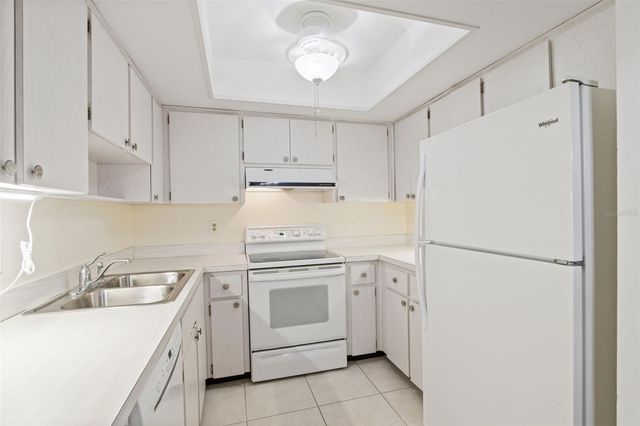 2150 SHELLY DRIVE B, Palm Harbor, FL 34684