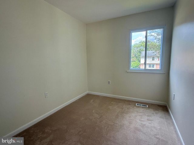 4219 SLATER AVE, Nottingham, MD 21236