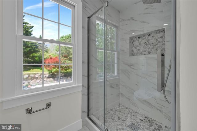 505 S HEILBRON DR, Media, PA 19063