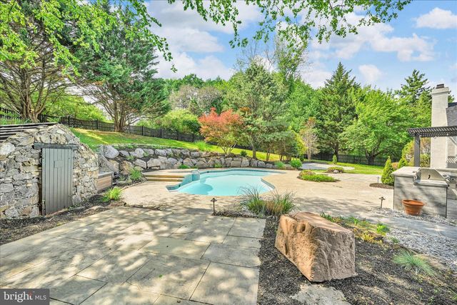 505 S HEILBRON DR, Media, PA 19063
