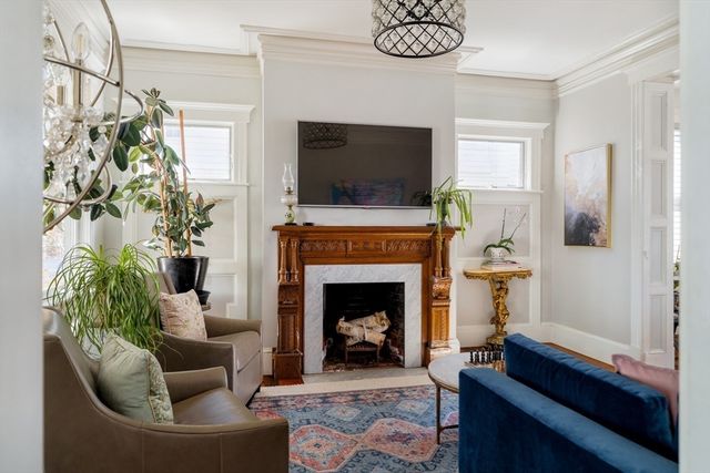 70 Oxford St, Somerville, MA 02143