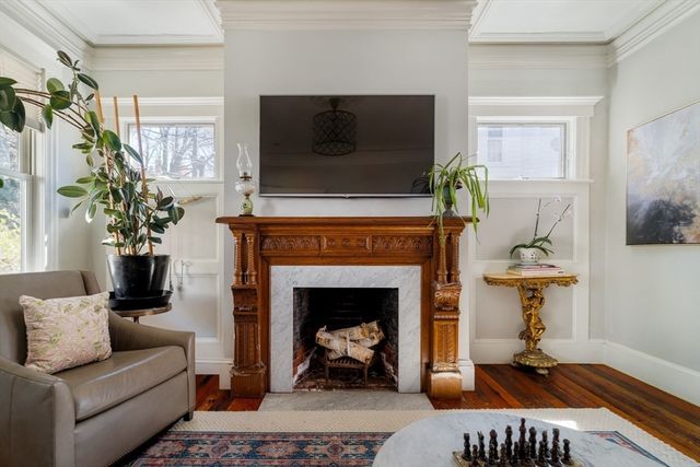 70 Oxford St, Somerville, MA 02143