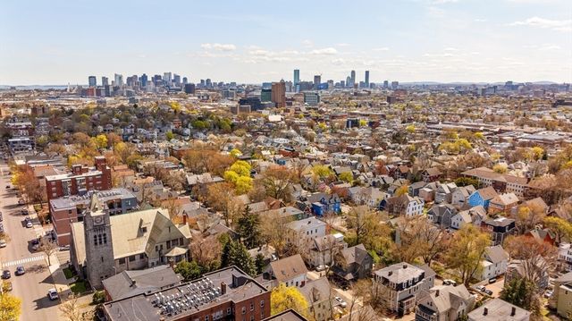 70 Oxford St, Somerville, MA 02143