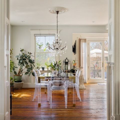 70 Oxford St, Somerville, MA 02143