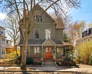 70 Oxford St, Somerville, MA 02143