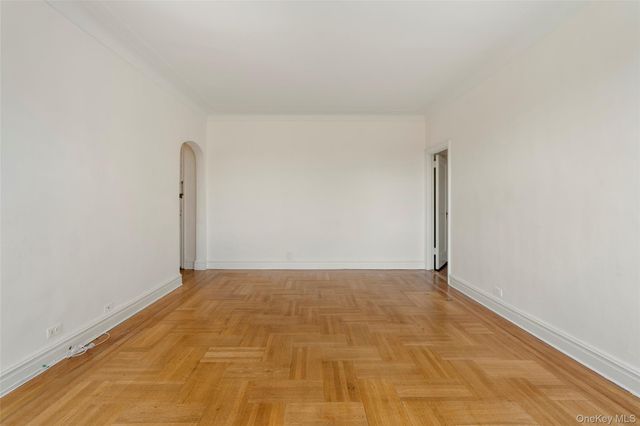 14 N Chatsworth Avenue 5M, Larchmont, NY 10538