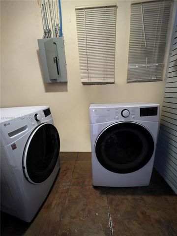 11661 NW 31st Pl, Sunrise, FL 33323