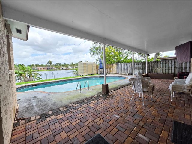 11661 NW 31st Pl, Sunrise, FL 33323