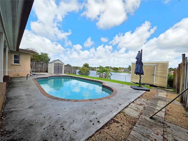 11661 NW 31st Pl, Sunrise, FL 33323