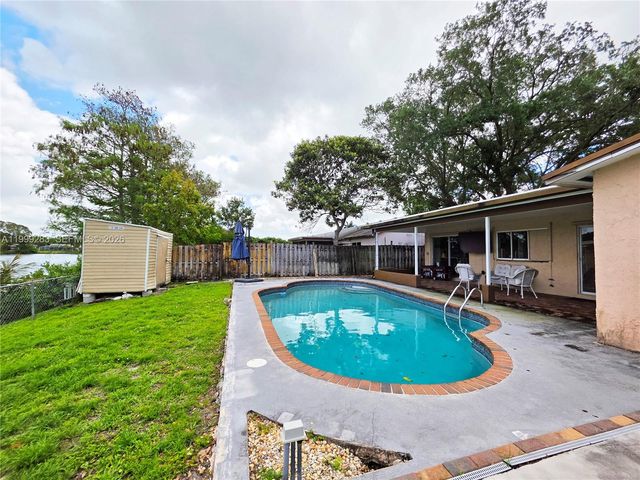 11661 NW 31st Pl, Sunrise, FL 33323