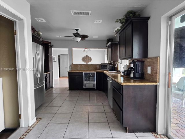 11661 NW 31st Pl, Sunrise, FL 33323